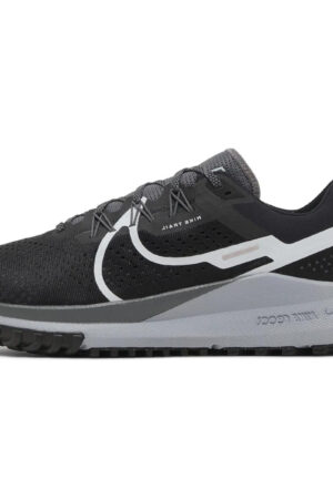 React Pegasus Trail 4 Black Dark Grey